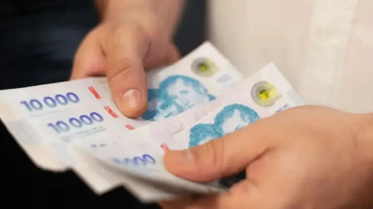 Pantallas de home banking de bancos argentinos mostrando tasas de interés actualizadas