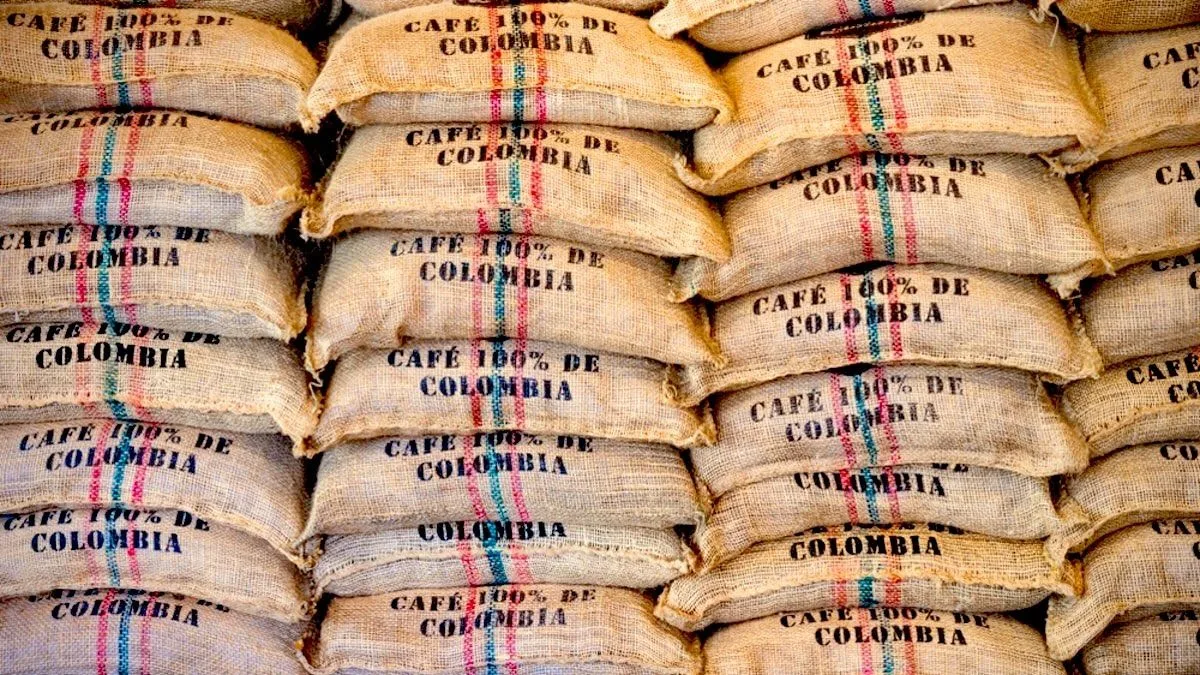 Terremoto en Colombia paraliza exportaciones de café y bloquea el puerto de Buenaventura